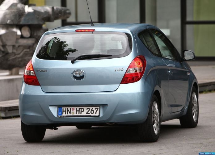 2009 Hyundai i20 3-door - фотография 18 из 31 2009 Hyundai i20 3-door - фотография 18 из 31