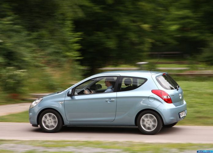 2009 Hyundai i20 3-door - фотография 20 из 31 2009 Hyundai i20 3-door - фотография 20 из 31