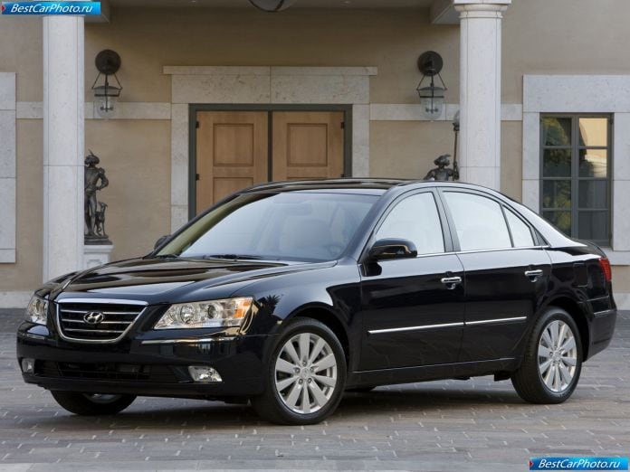 2009 Hyundai Sonata - фотография 1 из 18