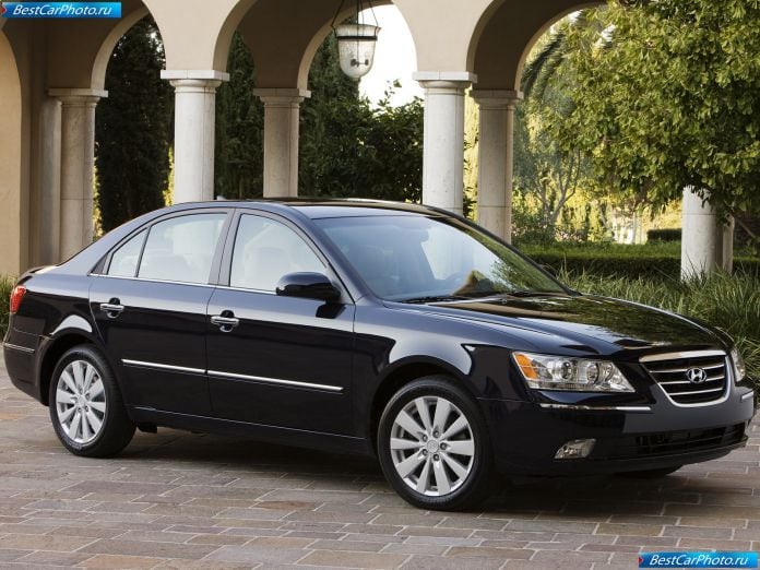 2009 Hyundai Sonata - фотография 4 из 18