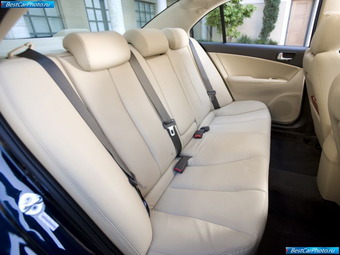 2009 Hyundai Sonata - фотография 12 из 18