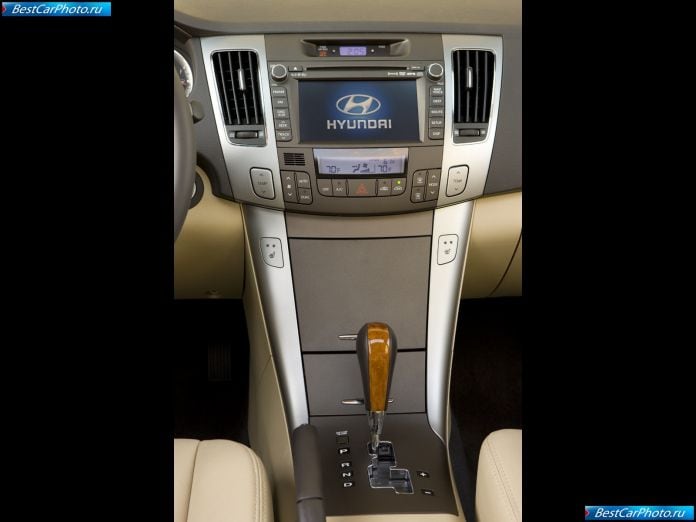 2009 Hyundai Sonata - фотография 17 из 18 2009 Hyundai Sonata - фотография 17 из 18