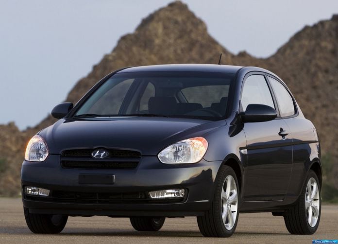 2010 Hyundai Accent - фотография 6 из 19 2010 Hyundai Accent - фотография 6 из 19