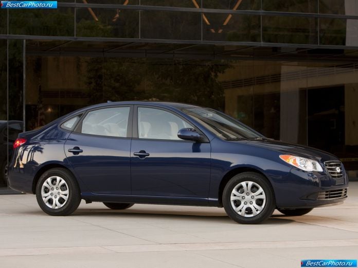 2010 Hyundai Elantra Blue - фотография 10 из 38