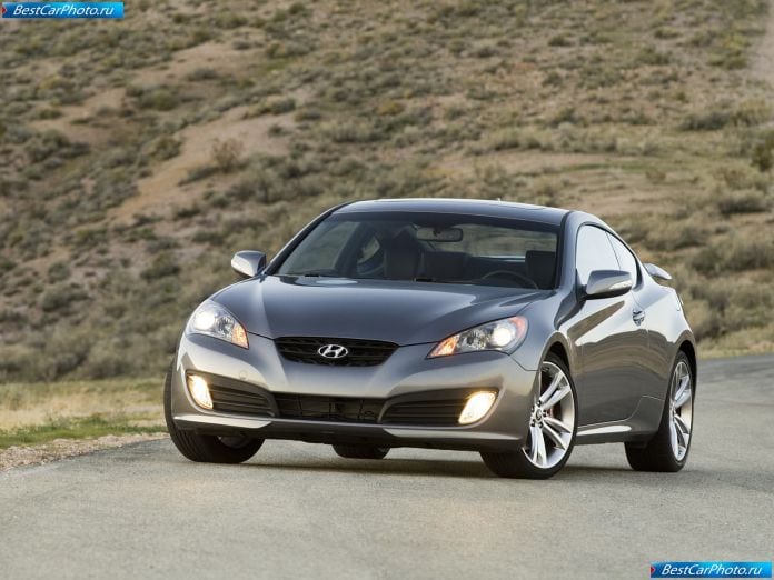 2010 Hyundai Genesis Coupe - фотография 14 из 81