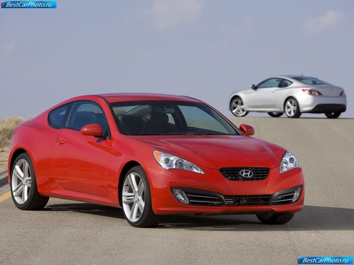 2010 Hyundai Genesis Coupe - фотография 24 из 81