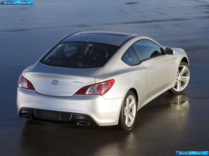 2010 Hyundai Genesis Coupe - фотография 42 из 81