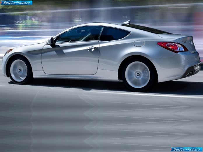 2010 Hyundai Genesis Coupe - фотография 46 из 81