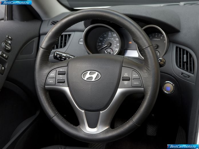 2010 Hyundai Genesis Coupe - фотография 53 из 81