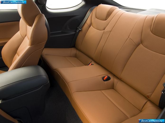 2010 Hyundai Genesis Coupe - фотография 55 из 81