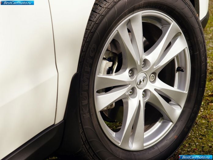 2010 Hyundai Santa Fe - фотография 28 из 29 2010 Hyundai Santa Fe - фотография 28 из 29