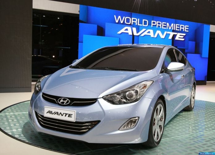 2011 Hyundai Avante - фотография 10 из 28