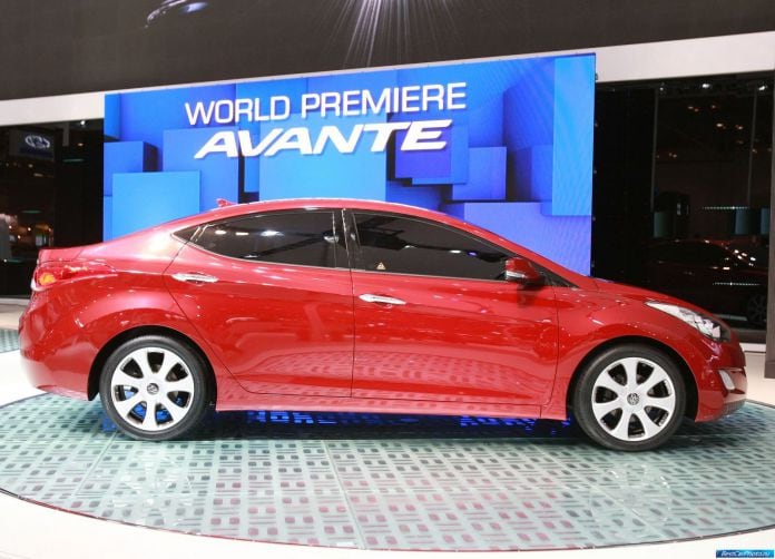 2011 Hyundai Avante - фотография 14 из 28 2011 Hyundai Avante - фотография 14 из 28