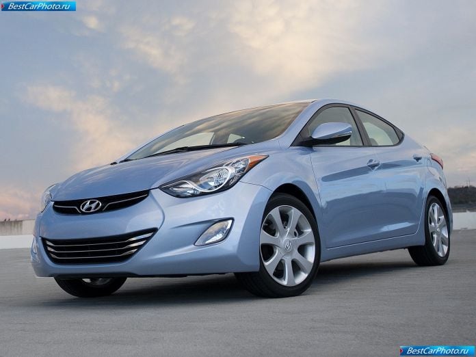 2011 Hyundai Elantra - фотография 3 из 26