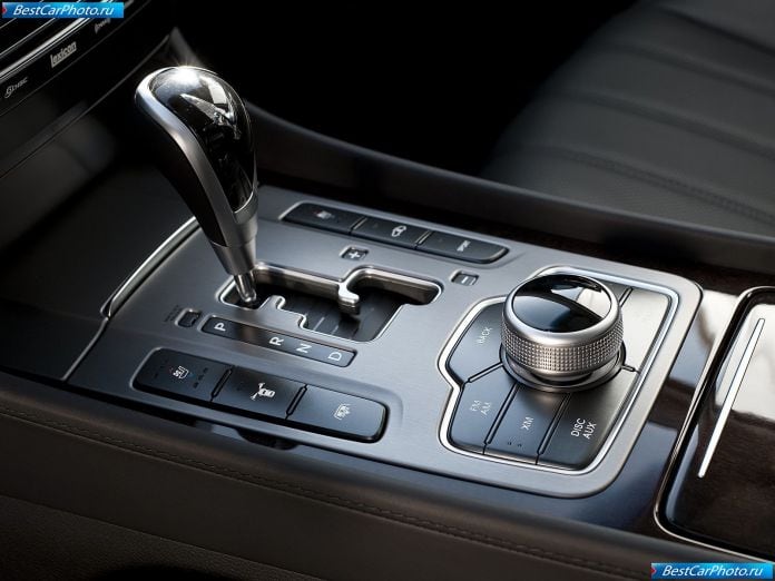 2011 Hyundai Equus - фотография 46 из 56 2011 Hyundai Equus - фотография 46 из 56