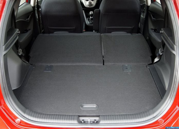 2011 Hyundai ix20 - фотография 92 из 113 2011 Hyundai ix20 - фотография 92 из 113