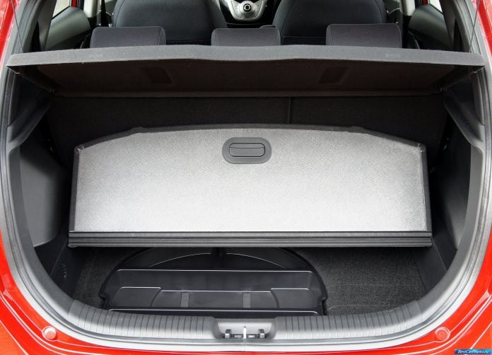 2011 Hyundai ix20 - фотография 93 из 113