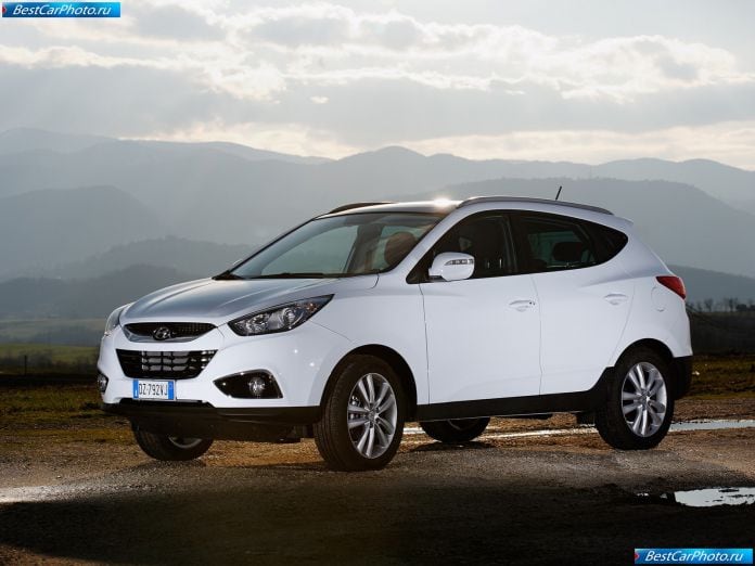 2011 Hyundai Ix35 - фотография 3 из 169