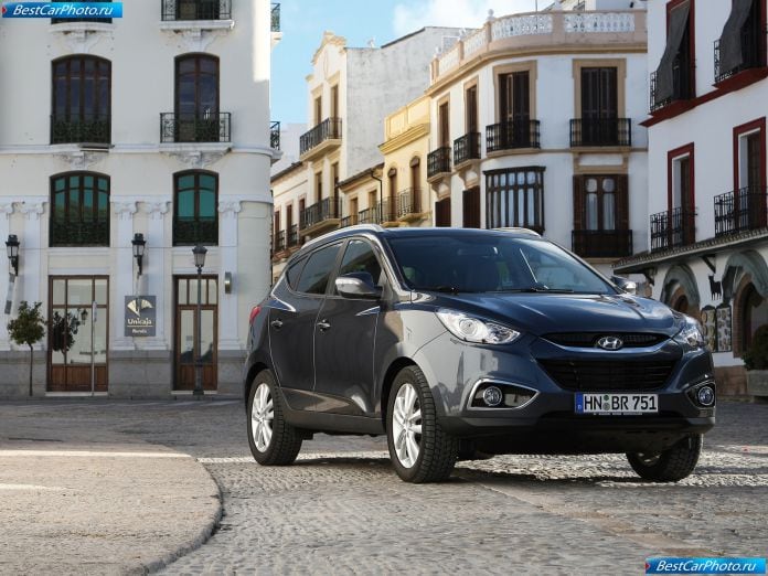 2011 Hyundai Ix35 - фотография 24 из 169 2011 Hyundai Ix35 - фотография 24 из 169