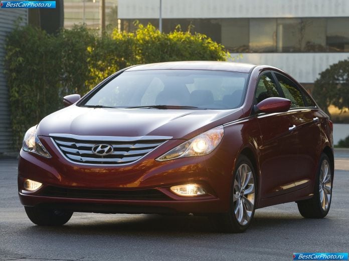 2011 Hyundai Sonata - фотография 13 из 88