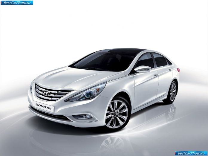2011 Hyundai Sonata - фотография 15 из 88