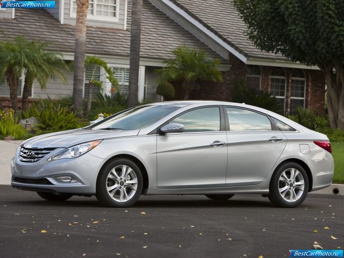 2011 Hyundai Sonata - фотография 18 из 88