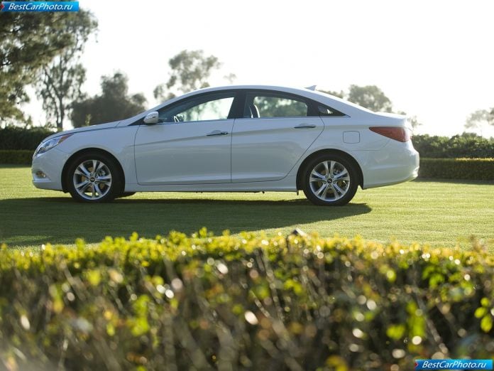 2011 Hyundai Sonata - фотография 38 из 88