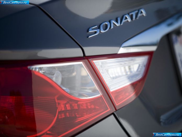 2011 Hyundai Sonata - фотография 77 из 88