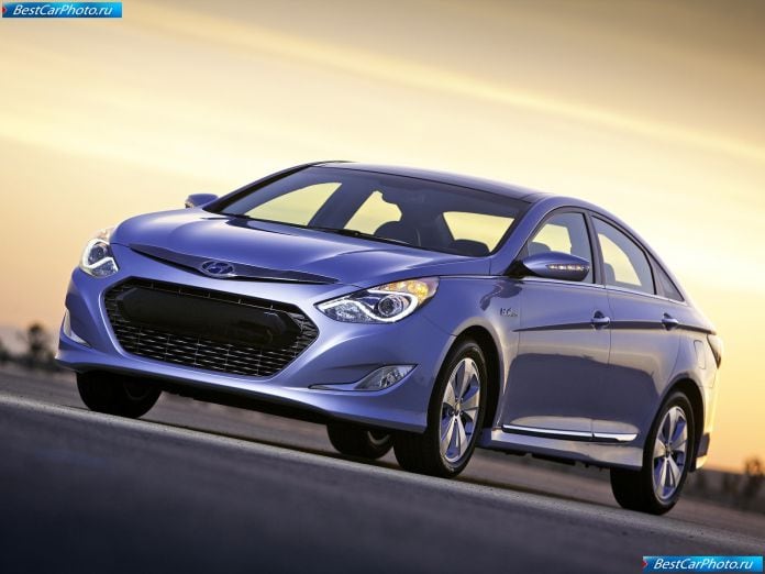 2011 Hyundai Sonata Hybrid - фотография 1 из 32 2011 Hyundai Sonata Hybrid - фотография 1 из 32
