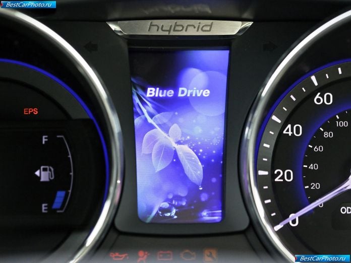 2011 Hyundai Sonata Hybrid - фотография 19 из 32 2011 Hyundai Sonata Hybrid - фотография 19 из 32