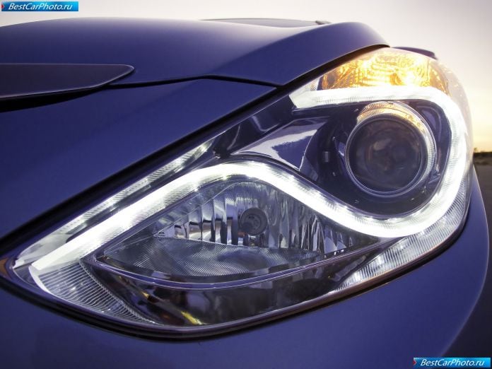 2011 Hyundai Sonata Hybrid - фотография 23 из 32 2011 Hyundai Sonata Hybrid - фотография 23 из 32