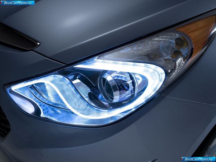 2011 Hyundai Sonata Hybrid - фотография 24 из 32 2011 Hyundai Sonata Hybrid - фотография 24 из 32