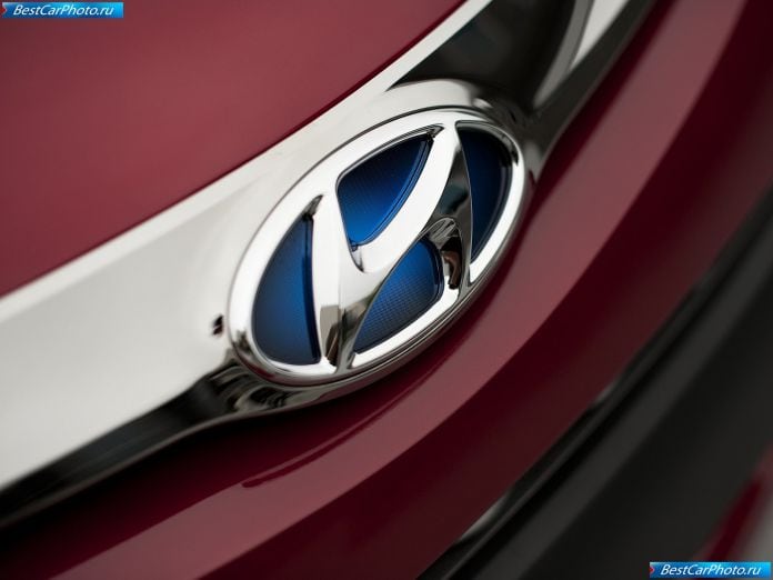 2011 Hyundai Sonata Hybrid - фотография 30 из 32