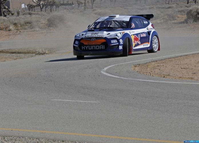 2011 Hyundai Veloster Rally Car - фотография 8 из 21 2011 Hyundai Veloster Rally Car - фотография 8 из 21