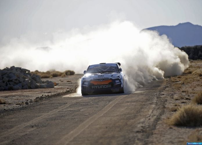 2011 Hyundai Veloster Rally Car - фотография 18 из 21