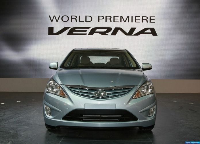 2011 Hyundai Verna - фотография 11 из 14