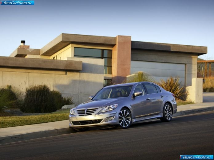 2012 Hyundai Genesis - фотография 5 из 30