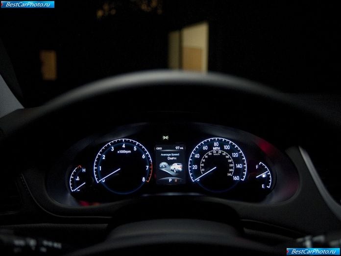 2012 Hyundai Genesis - фотография 18 из 30 2012 Hyundai Genesis - фотография 18 из 30