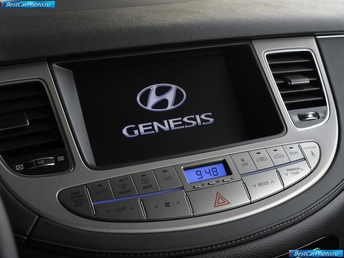2012 Hyundai Genesis - фотография 19 из 30 2012 Hyundai Genesis - фотография 19 из 30