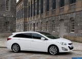 hyundai_2012-i40_tourer_uk_version_1600x1200_030.jpg