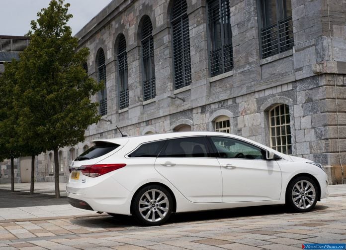 2012 Hyundai i40 Tourer UK Version - фотография 42 из 149 2012 Hyundai i40 Tourer UK Version - фотография 42 из 149