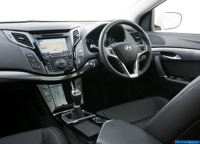2012 Hyundai i40 Tourer UK Version - фотография 79 из 149 2012 Hyundai i40 Tourer UK Version - фотография 79 из 149