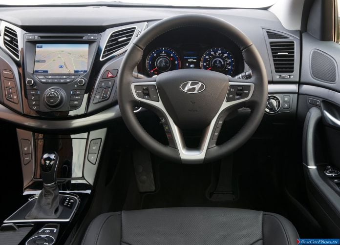 2012 Hyundai i40 Tourer UK Version - фотография 80 из 149 2012 Hyundai i40 Tourer UK Version - фотография 80 из 149