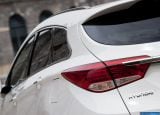 hyundai_2012-i40_tourer_uk_version_1600x1200_111.jpg