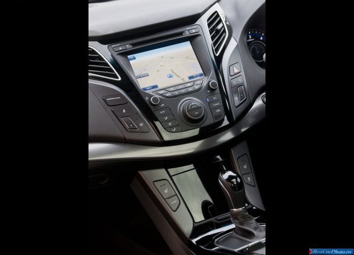 2012 Hyundai i40 Tourer UK Version - фотография 146 из 149 2012 Hyundai i40 Tourer UK Version - фотография 146 из 149