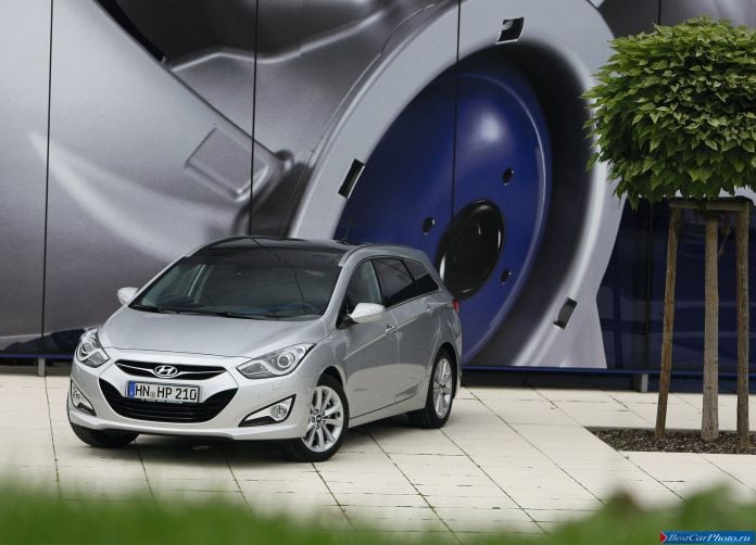 2012 Hyundai i40 Wagon - фотография 19 из 124