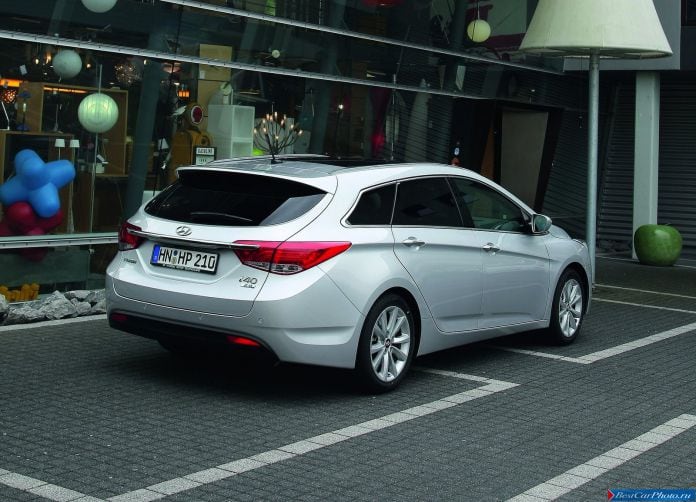 2012 Hyundai i40 Wagon - фотография 53 из 124 2012 Hyundai i40 Wagon - фотография 53 из 124