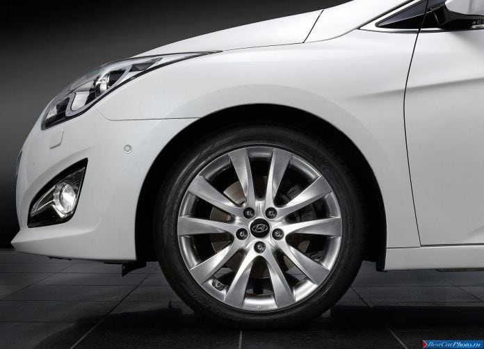 2012 Hyundai i40 Wagon - фотография 105 из 124 2012 Hyundai i40 Wagon - фотография 105 из 124