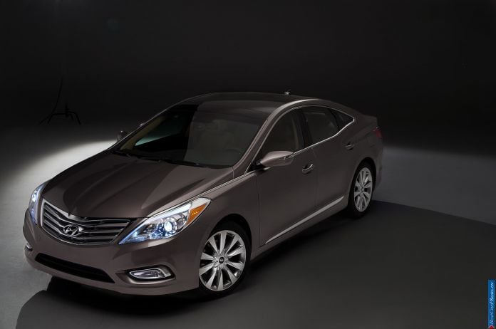 2012 Hyundai Azera - фотография 16 из 41 2012 Hyundai Azera - фотография 16 из 41