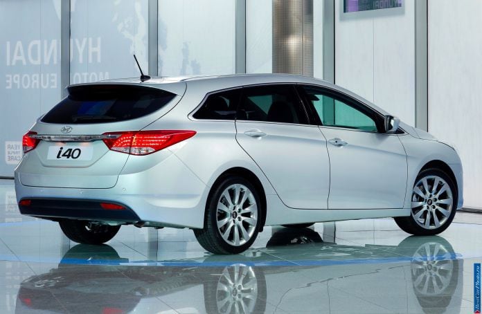 2012 Hyundai i40 - фотография 14 из 42 2012 Hyundai i40 - фотография 14 из 42